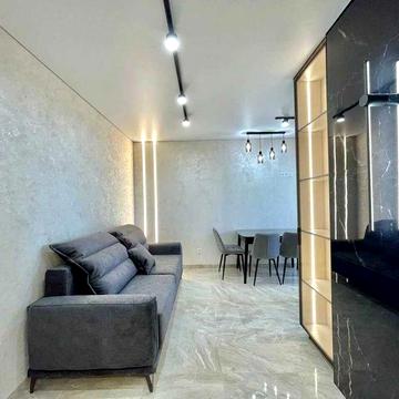 Велика двокімнатна квартира в новобудові