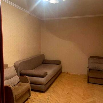 Оренда 1к квартири на вул. Дністерська 2