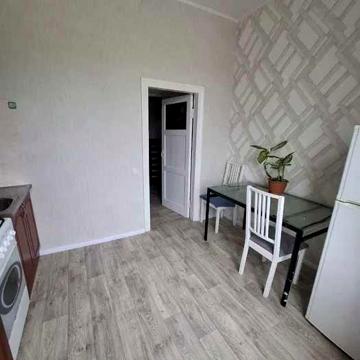 Продаж 2-кімнатної квартири | вул. Незалежності (Тітова), 2