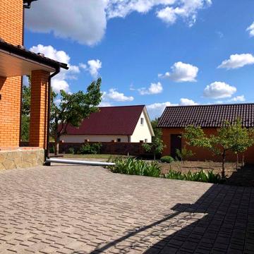 Терміново продам 2пов. котедж з сауною Брусилів 70 км.від м.Києва