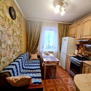 Оренда 2 кімнатна  квартира  Намив, вулиця Лазурна