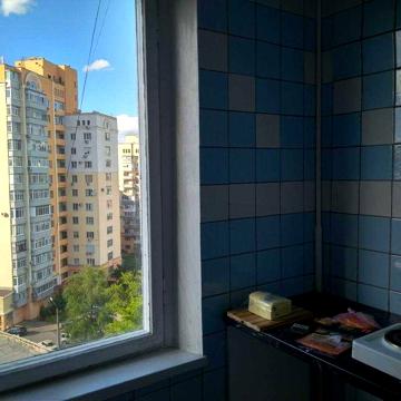 Здам 1 кімнатну квартиру біля метро Спортивна