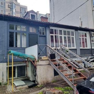 Продам большую квартиру в самом центре.
