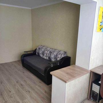 Троєщина, вул. О.Екстер, 10/87 Серія АППС. 80 кв.м Ремонт частково.