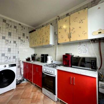 Продам 2-кімнатну квартиру на Ковалівці