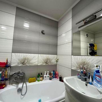 Дворівнева квартира з автономним газовим опаленням