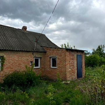 Продам будинок з ділянкою