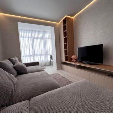 Продаж 1-кімнатної квартири з ремонтом та меблями в центрі