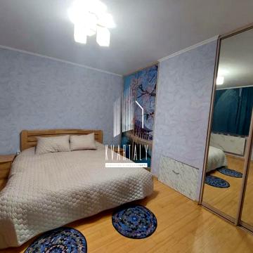 Володимира Івасюка просп. (Героїв Сталінграду), 12-Д