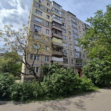Продаж 3к.кв 55м2 вул.Мілютенко 40/16. Без комісії
