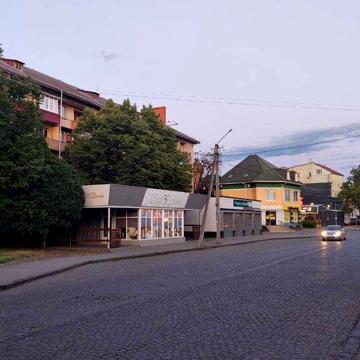 Продаж 2к квартири 57 кв. м на вул. Василя Стуса 1