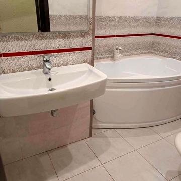 Продається квартира. Гурова 37. Торг умісний .