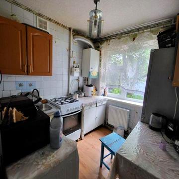 Продам 2 кім квартиру вул Яновського, біля базару