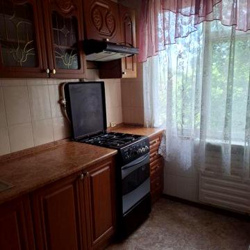 Оренда 3-х кімнатної квартири по вулиці Народного руху