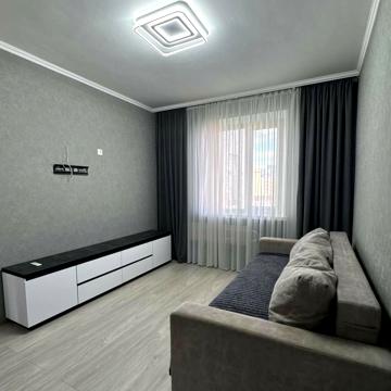Панаса Мирного вул., 27