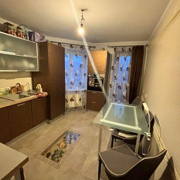 Продам квартиру 3 кімнатну