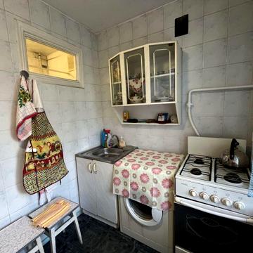Оренда трьохкімнатної,метро Святошин,Житомориська,Львівська 12