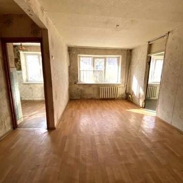 Богдана Хмельницького просп. (Героїв Сталінграда), 12а