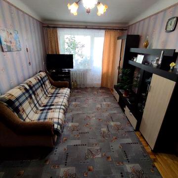 Продаж двокімнатної квартири у центрі