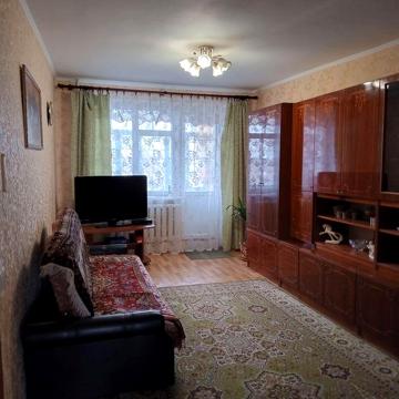 Продам 2 х комн. Квартиру.