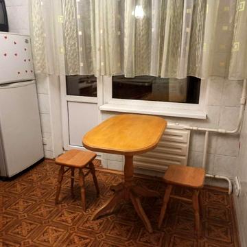 Лісовий просп., 11