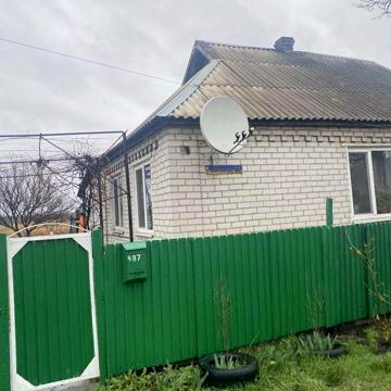 Продам будинок в селі Богуслав з газовим опаленням+пічне