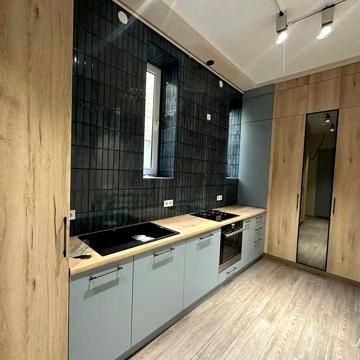 Пантелеймона Куліша вул., 31