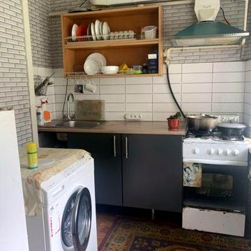 Терміновий продаж квартири по вул Кирилівська 131