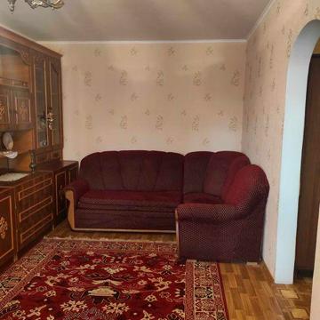Сдам СВОЮ 2-х к.к. район Стройрынка