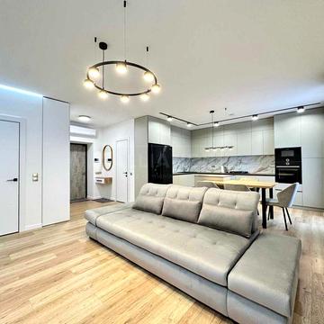 Квартира з дизайнерським ремонтом в ЖК “Елітний”