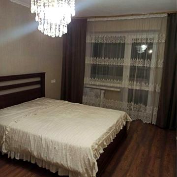 Володимира Великого вул. (), 5