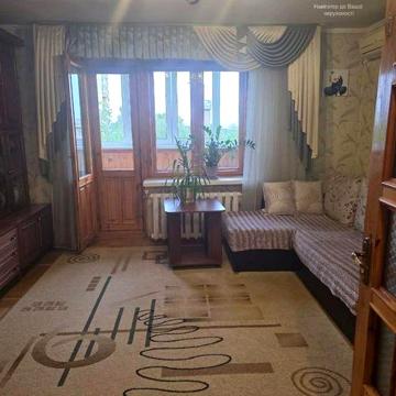 Привокзальна, двокімнатна з ремонтом
