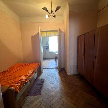 Продаж квартири вул. Васильківського