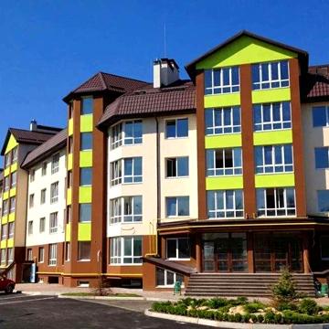 Гетьманська вул., 8
