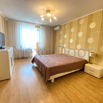 Богатирська вул., 6/1