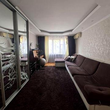 Продаж 4 к 3 эт Лівий берег Бульвар Будівельників 28 ЖК 1 микрорайон
