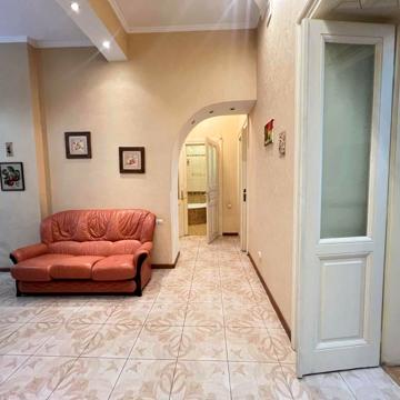 Тараса Шевченка просп., 5