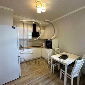 Продаж 1 кімн. квартири, пр. Берестейський, 71А, метро Нивки