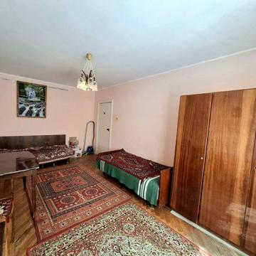 Продам 3-кімнатну квартиру на Вишеньці