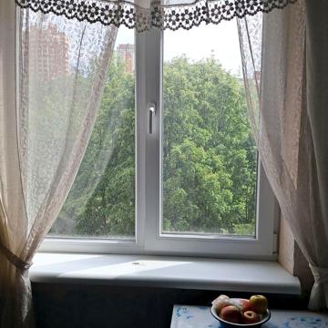 Олександра Довженка вул., 10