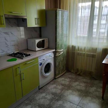 Довгострокова оренда 1к Квартира Валентинівська вулиця