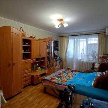 Продаю СВОЮ  2 к/к Чкалова 112