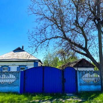 Продам будинок в м. Кобеляки