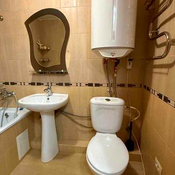 Довгострокова оренда 1к Квартира Хмельницького Богдана проспект