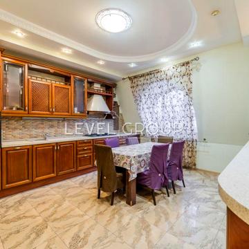 Продажа 5к квартиры (+100кв.м. бонус), Тургеневская, клубный дом.