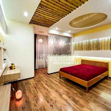 Продам 3 к.кв - 100 м2, Центр, Новострой, ЖК Мир, Павлово Поле ЖК Мир