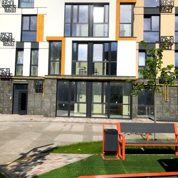 Продам 2 з кімнатну квартиру площею 64 м2 , будинок зданий