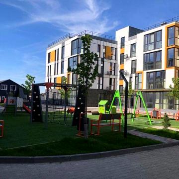 Продам 2 з кімнатну квартиру площею 64 м2 , будинок зданий