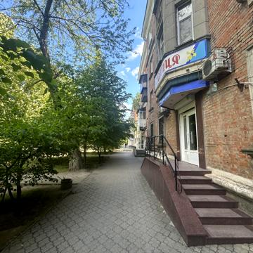 Трубників просп., 1