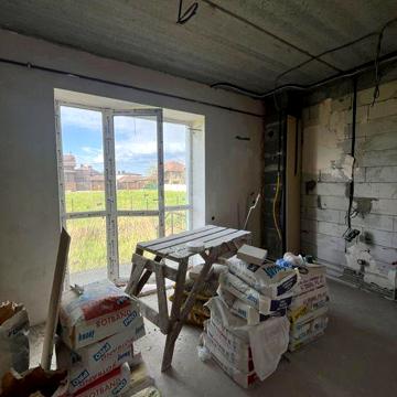 Продам велику 1к квартиру с. Гора, 15 хвилин машиною до Києва